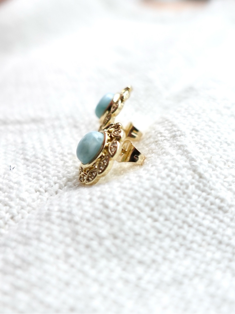 New! Gold Rope-Edge Stud Earrings with Larimar stone - Picture 2 of 5